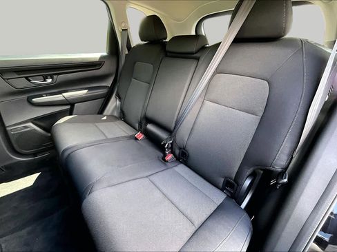 Used 2025 Honda CR-V LX image 31