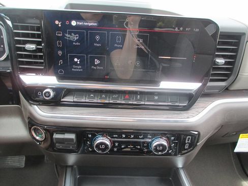 New 2026 GMC Sierra 1500 SLT w/ SLT Premium Package AWD/4WD image 19