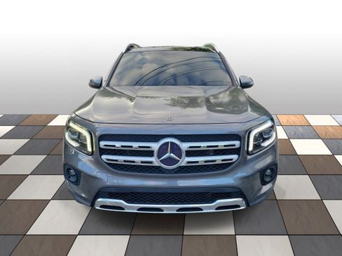 Used 2020 Mercedes-Benz GLB 250 w/ Premium Package image 2