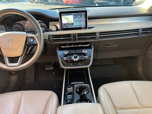 Certified 2022 Lincoln Corsair AWD w/ Premium Package image 28