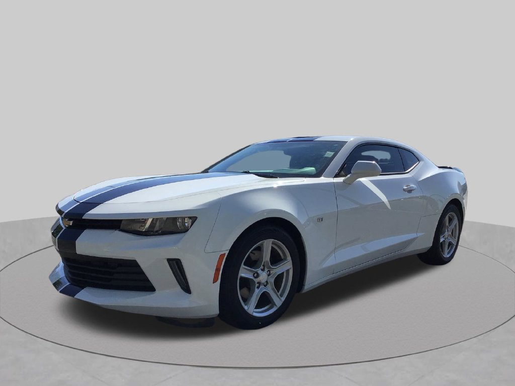 Used 2016 Chevrolet Camaro LT RWD image 13