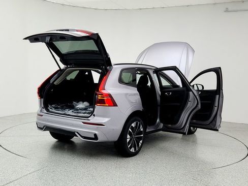 New 2026 Volvo XC60 B5 Plus w/ Protection Package Premier image 11