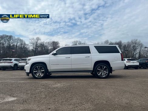Used 2018 Chevrolet Suburban Premier image 16