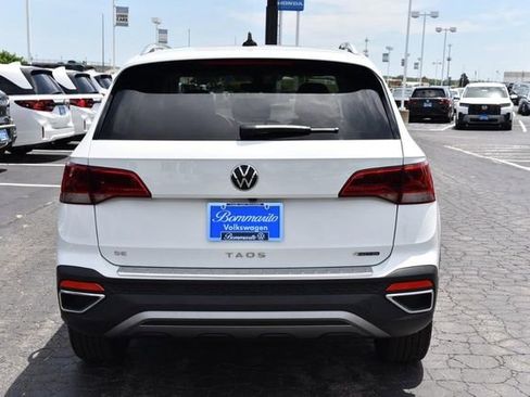 Used 2023 Volkswagen Taos SE w/ Panoramic Sunroof Package AWD/4WD image 6