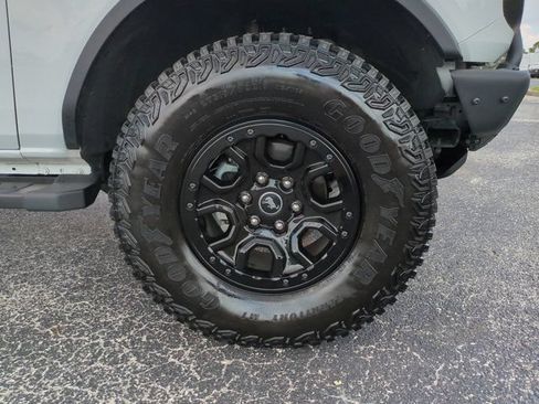 Used 2024 Ford Bronco Wildtrak AWD/4WD image 11
