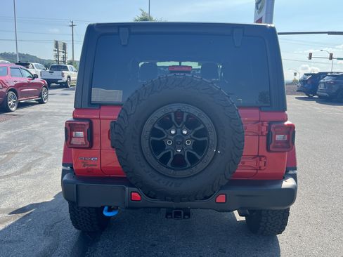 Used 2023 Jeep Wrangler Unlimited Rubicon 4xe AWD/4WD image 6