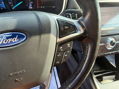 Used 2019 Ford Fusion Titanium FWD image 13