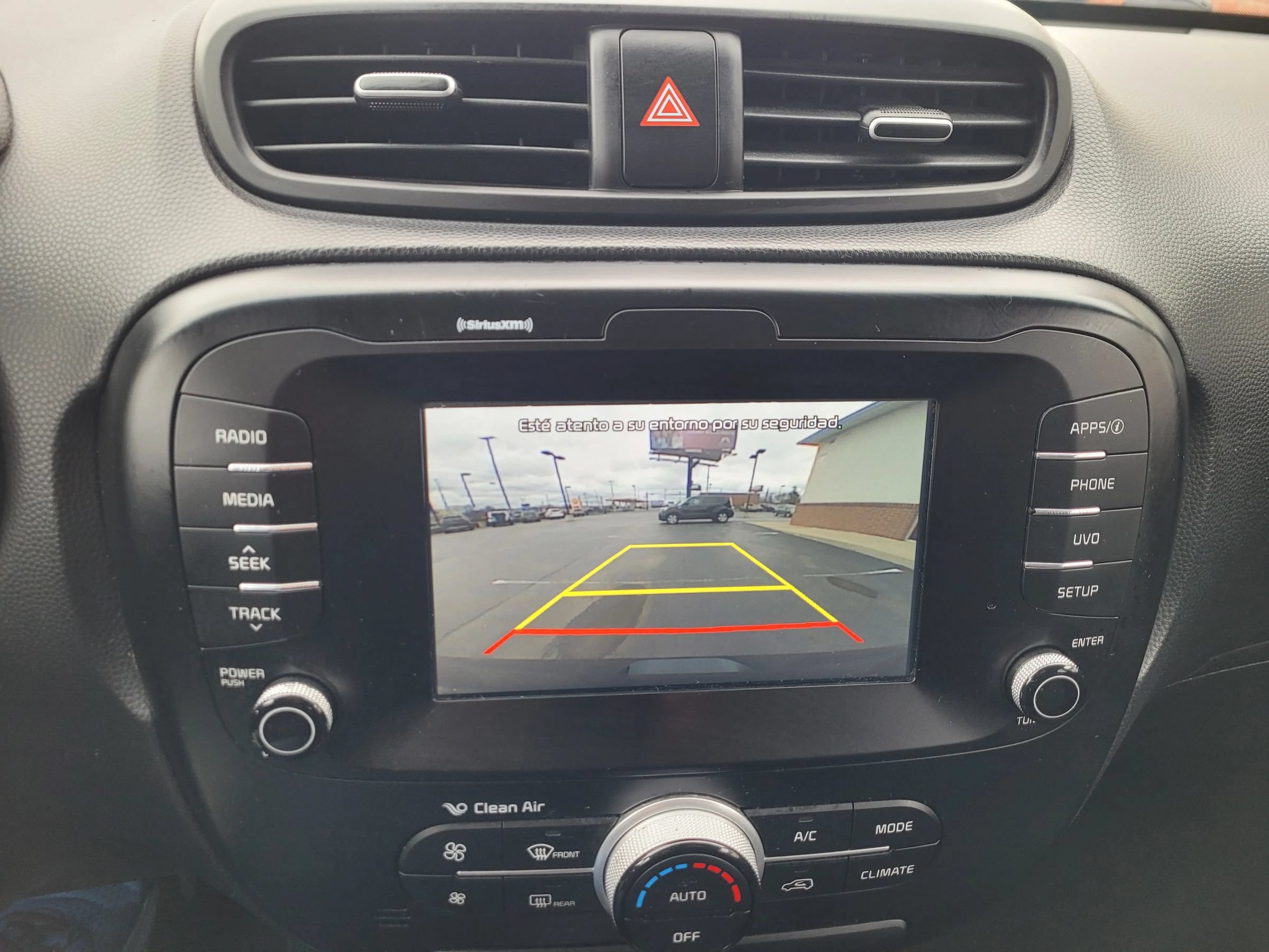 Used 2018 Kia Soul + FWD image 27