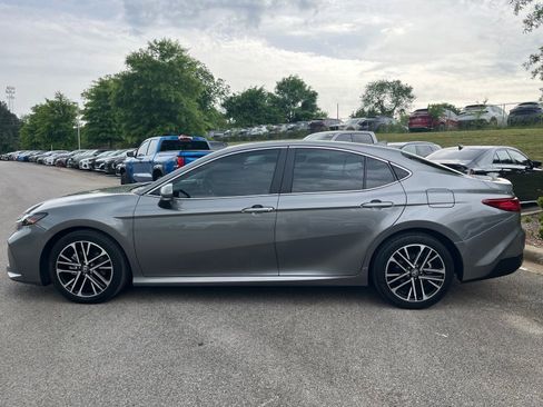 Used 2026 Toyota Camry XLE FWD image 9