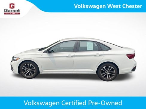 Certified 2024 Volkswagen Jetta Sport FWD image 2