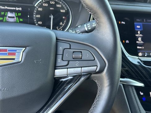 Certified 2025 Cadillac XT6 Premium Luxury image 28