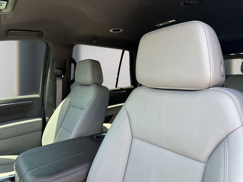 Used 2026 Chevrolet Tahoe LT w/ Comfort Package AWD/4WD image 13