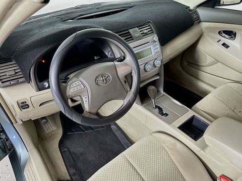 Used 2008 Toyota Camry LE FWD image 2