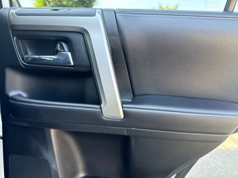 Used 2018 Toyota 4Runner Limited AWD/4WD image 48