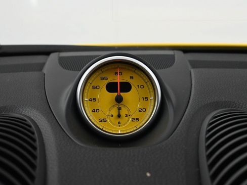 Used 2025 Porsche 718 Cayman image 10