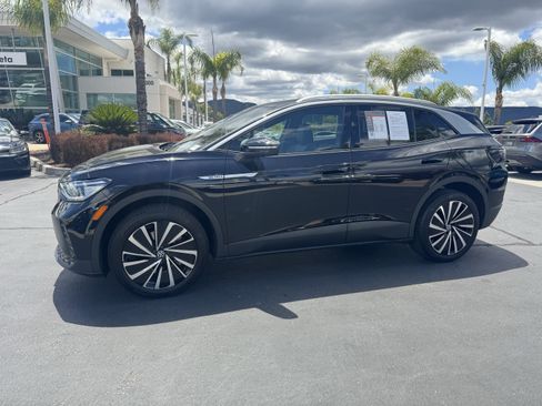 Used 2023 Volkswagen ID.4 Pro S Plus AWD/4WD image 7