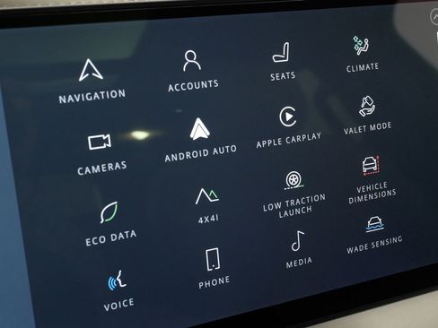 Used 2022 Land Rover Defender 110 SE image 52