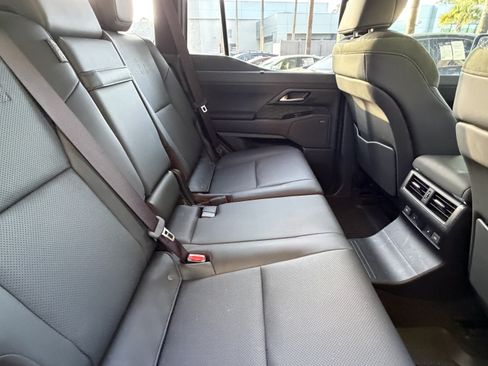Used 2024 Lexus GX 550 AWD/4WD image 41