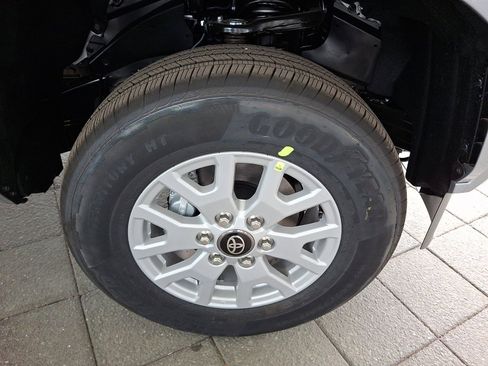 New 2026 Toyota Tacoma SR5 image 5