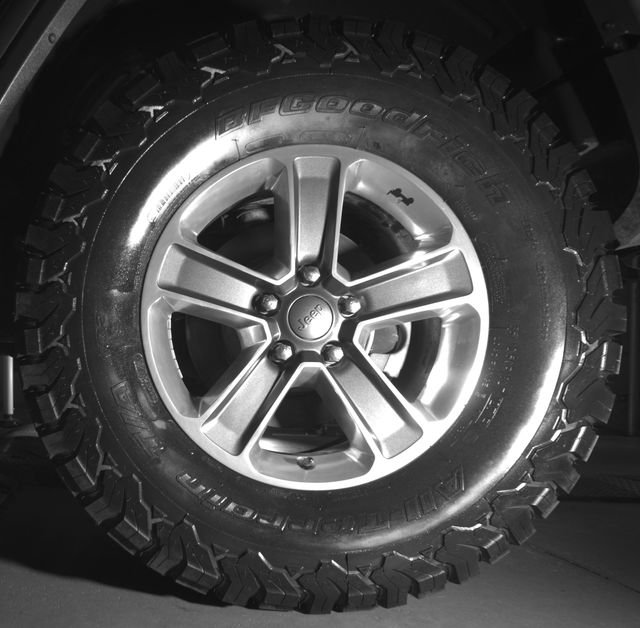 Used 2018 Jeep Wrangler Unlimited Sahara AWD/4WD image 25