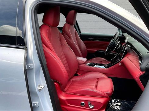 Used 2023 Maserati Grecale Modena AWD/4WD image 28