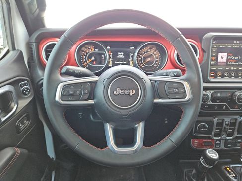 Used 2023 Jeep Gladiator Rubicon w/ LED Lighting Group AWD/4WD image 20