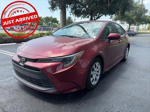 Used 2024 Toyota Corolla LE FWD image 2