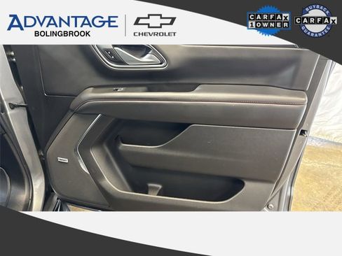 Certified 2022 Chevrolet Suburban RST w/ Sport Performance Package image 31