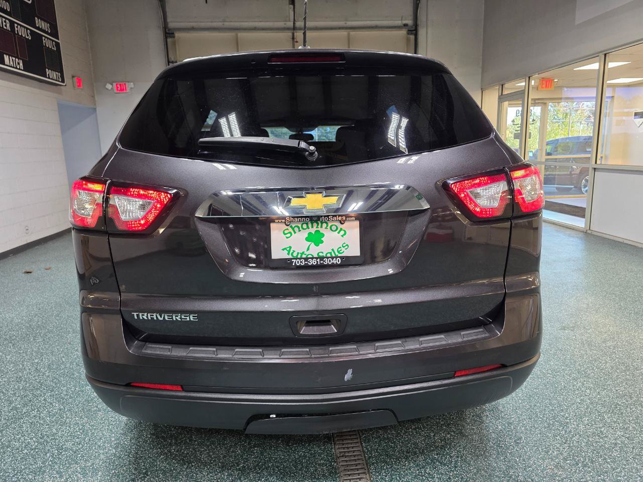 Used 2017 Chevrolet Traverse LS FWD image 8