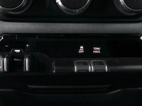 Used 2021 RAM 1500 Big Horn image 42