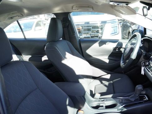 Used 2023 Toyota Corolla LE image 16