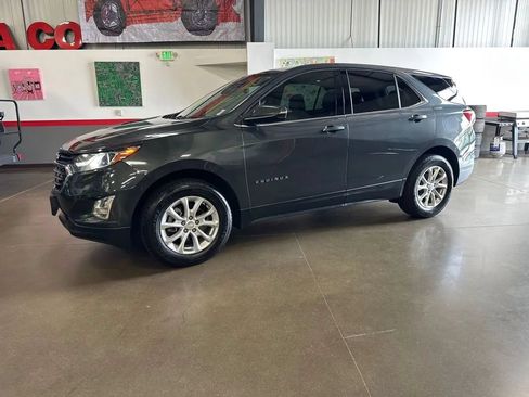 Used 2019 Chevrolet Equinox LT AWD/4WD image 32