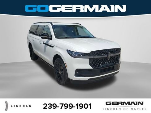 New 2026 Lincoln Navigator L Reserve AWD/4WD image 5