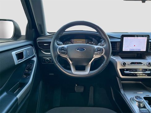 Used 2020 Ford Explorer XLT w/ Class III Trailer Tow Package image 21