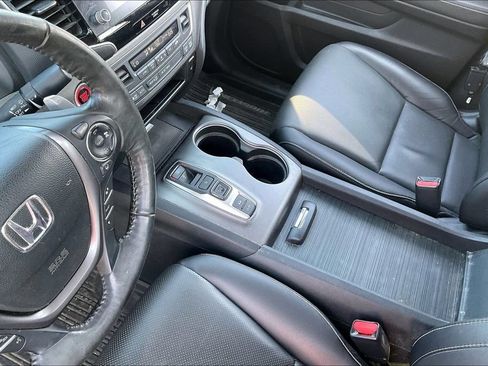 Used 2021 Honda Ridgeline RTL-E image 18