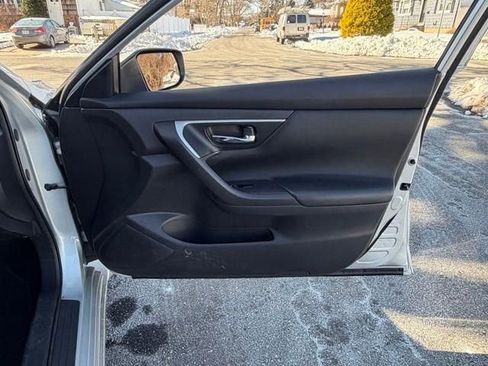 Used 2016 Nissan Altima 2.5 S w/ Power Driver Seat Package image 10