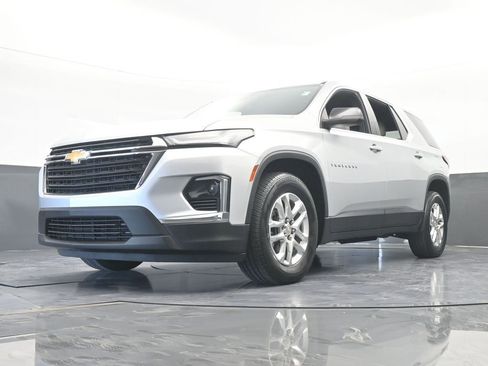 Used 2022 Chevrolet Traverse LS image 51