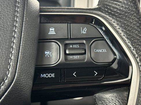 Used 2022 Toyota Tundra Limited image 28