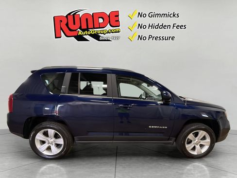 Used 2014 Jeep Compass Latitude w/ Sun/Sound Group AWD/4WD image 7
