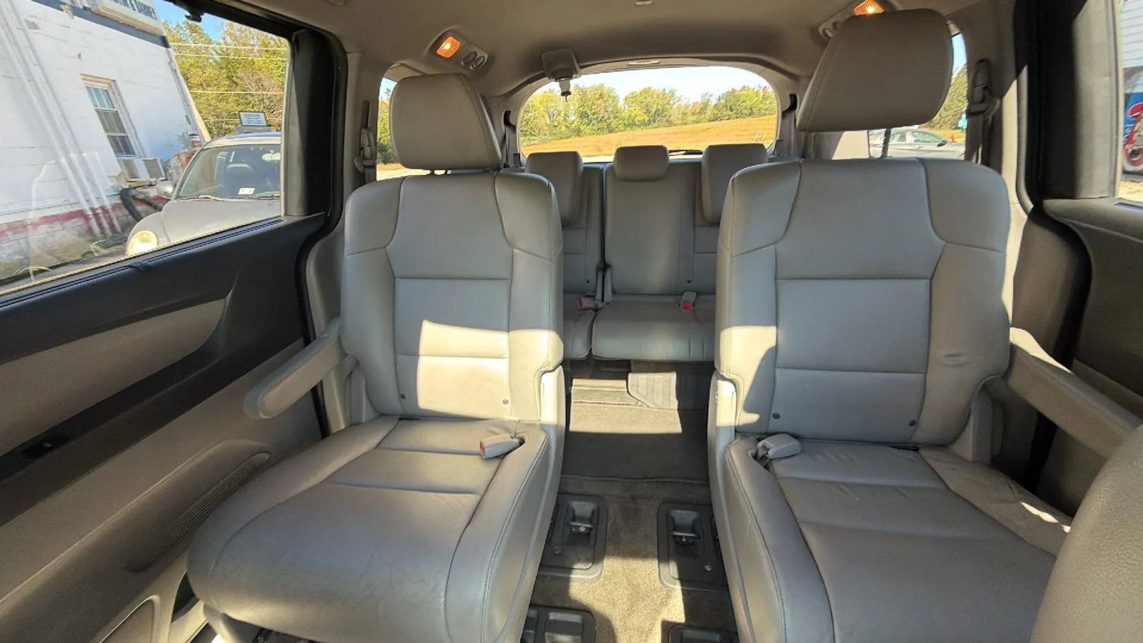 Used 2014 Honda Odyssey EX-L image 29