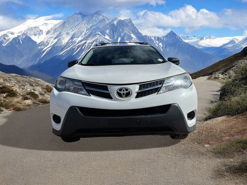 Used 2014 Toyota RAV4 LE image 8