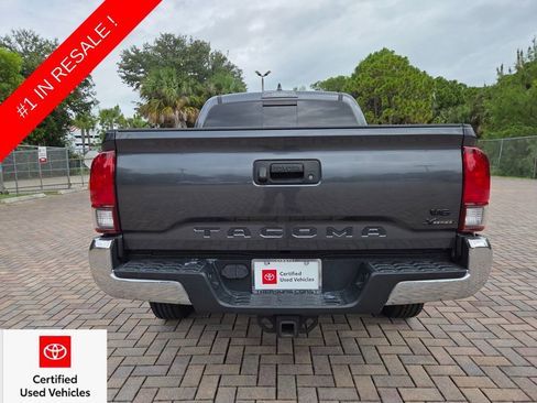 Used 2022 Toyota Tacoma SR5 RWD image 10
