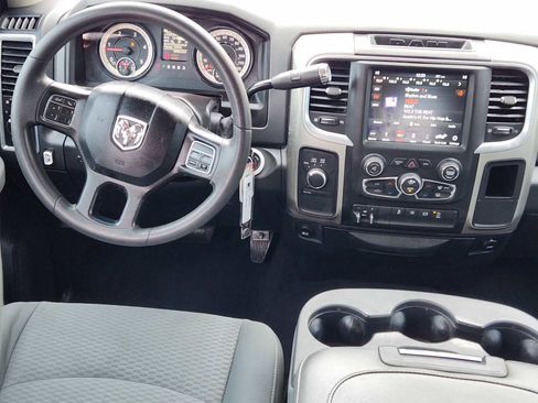 Used 2018 RAM 2500 SLT image 24