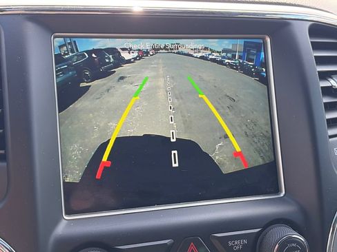 Used 2018 Jeep Grand Cherokee Altitude AWD/4WD image 23