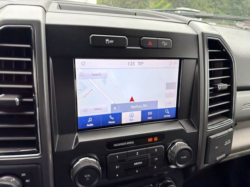 Used 2022 Ford F250 XLT w/ Black Appearance Package AWD/4WD image 11