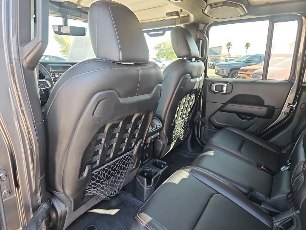 Used 2023 Jeep Gladiator Rubicon w/ LED Lighting Group AWD/4WD image 19