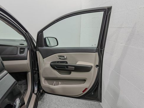 Used 2019 Kia Sedona LX FWD image 20