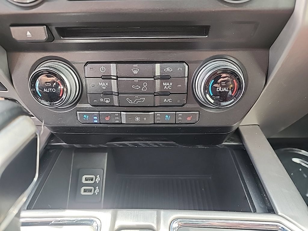 Used 2018 Ford F150 Platinum w/ Technology Package AWD/4WD image 22