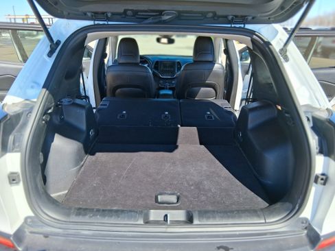 Used 2021 Jeep Cherokee Latitude Lux AWD/4WD image 19