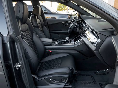 Used 2022 Audi RS Q8 AWD/4WD image 32
